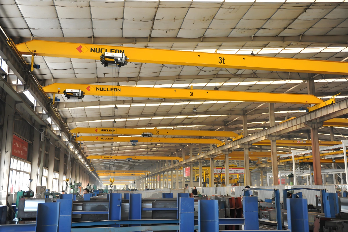 What is an EOT crane What is an EOT crane