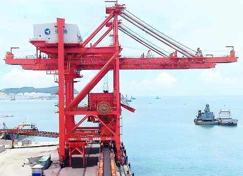 quayside container crane